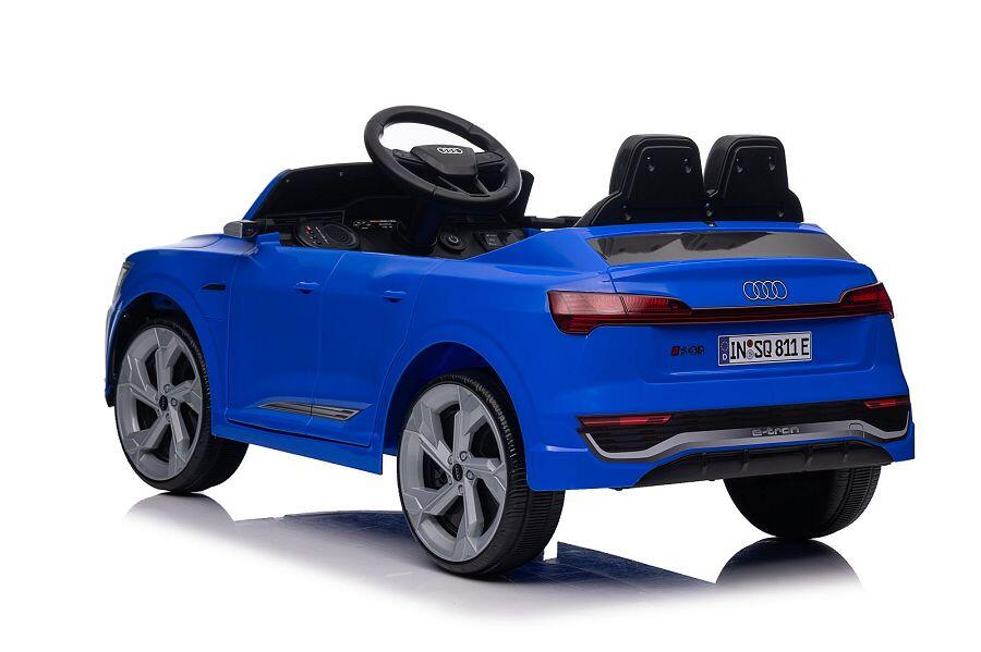 Audi SQ8 Elektro-Kinderauto 12V, mit Fernbedienung