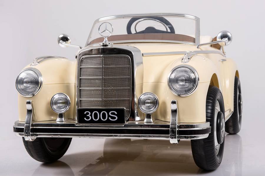 Mercedes 300S Elektro-Kinderauto 12V, mit Fernbedienung