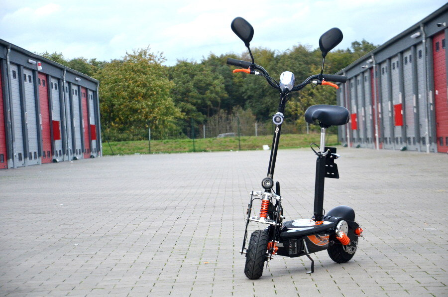 E-Scooter AEEC 36V 1000W, bis 35 km/h, ca. 25 km Reichweite, mit Straßenzulassung