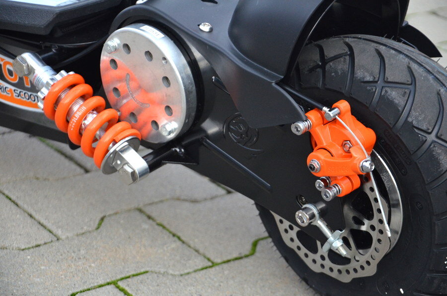 E-Scooter AEEC 36V 1000W, bis 35 km/h, ca. 25 km Reichweite, mit Straßenzulassung